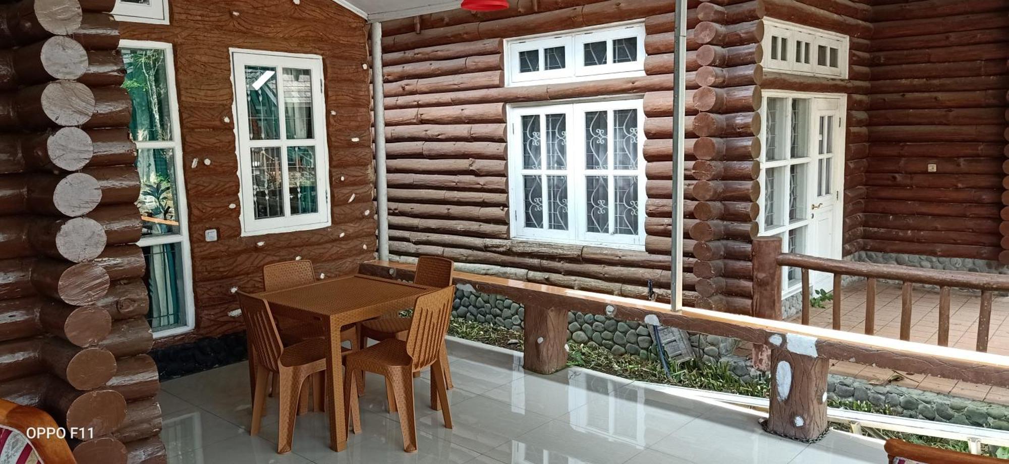 Vila Kota Bunga Private Pool プンチャック 部屋 写真